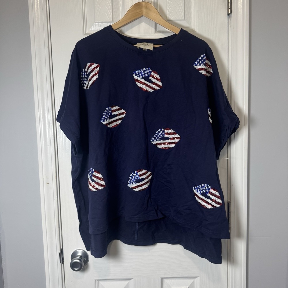 Fantastic Fawn USA American Flag Lips Tee Shirt L 4th Oversized Sequins Navy